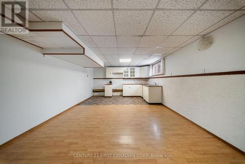 6 Spartan Drive, Brantford, ON - Indoor Photo Showing Other Room