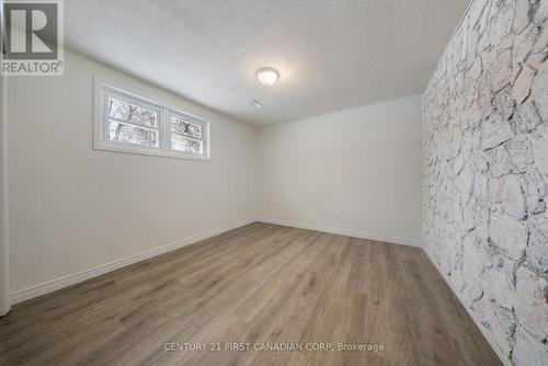 6 Spartan Drive, Brantford, ON - Indoor Photo Showing Other Room