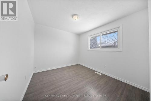6 Spartan Drive, Brantford, ON - Indoor Photo Showing Other Room