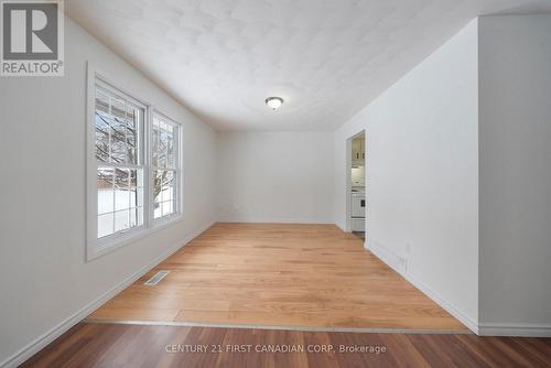 6 Spartan Drive, Brantford, ON - Indoor Photo Showing Other Room