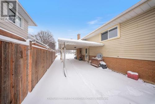 6 Spartan Drive, Brantford, ON - Outdoor With Exterior