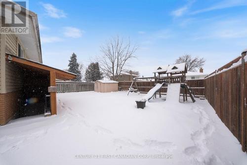 6 Spartan Drive, Brantford, ON - Outdoor