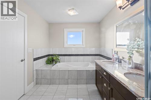 742 Evergreen Boulevard, Saskatoon, SK 