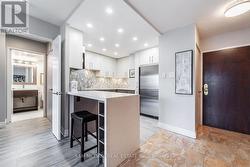 909 - 1300 ISLINGTON AVENUE  Toronto, ON M9A 5C4