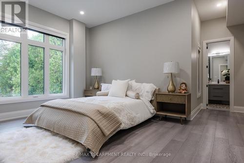 2110 Stonehouse Crescent, Mississauga, ON - Indoor Photo Showing Bedroom