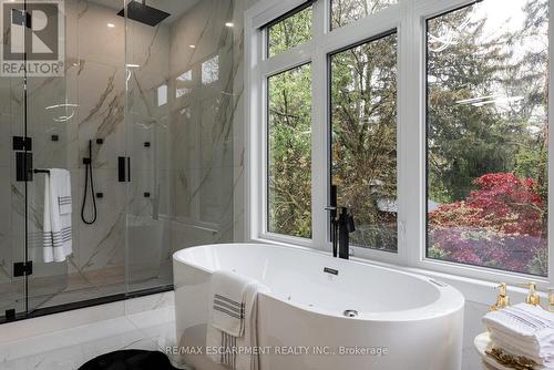 2110 Stonehouse Crescent, Mississauga, ON - Indoor Photo Showing Bathroom