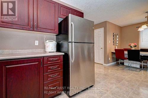 10 Verona Street, Kitchener, ON - Indoor Photo Showing Kitchen