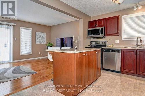 10 Verona Street, Kitchener, ON - Indoor Photo Showing Kitchen