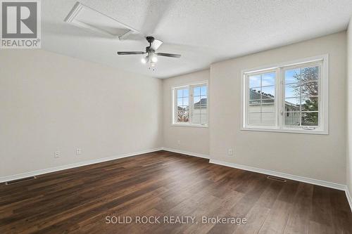 17 Festive Private, Ottawa, ON - Indoor Photo Showing Other Room