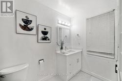 99 Palmdale Dr- washroom - 
