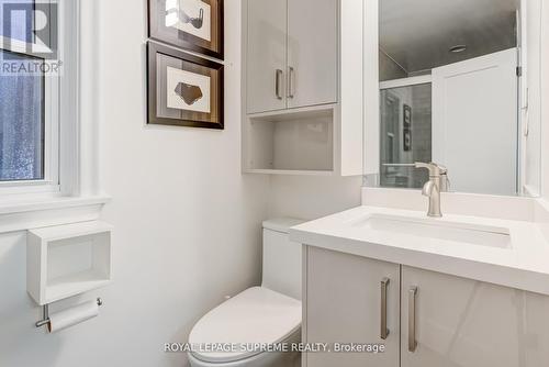 138 Driscoll Road, Richmond Hill, ON - Indoor Photo Showing Bathroom