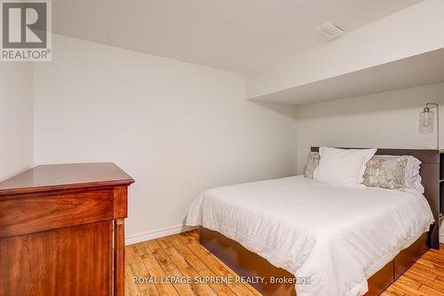 138 Driscoll Road, Richmond Hill, ON - Indoor Photo Showing Bedroom
