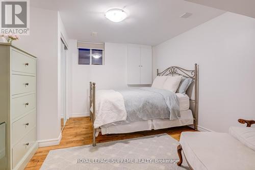 138 Driscoll Road, Richmond Hill, ON - Indoor Photo Showing Bedroom