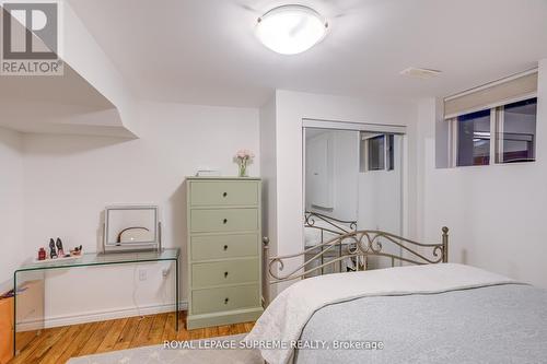 138 Driscoll Road, Richmond Hill, ON - Indoor Photo Showing Bedroom