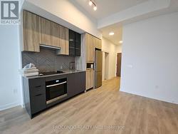 803 - 1037 THE QUEENSWAY  Toronto, ON M8Z 0H5