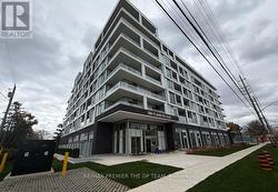 204 - 500 PLAINS ROAD E  Burlington, ON L7T 0C8