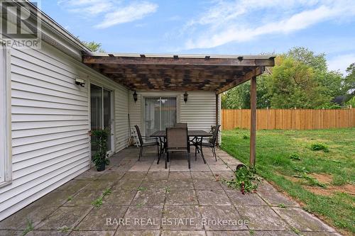 2073 Leighland Road, Burlington, ON - Outdoor