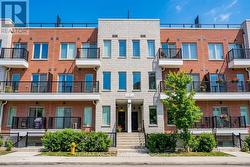 20 - 39 JOHN PERKINS BULL DRIVE Toronto, ON M3K 0C3