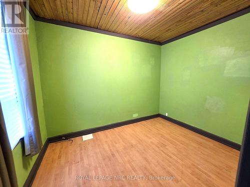 220 Emerald Street N, Hamilton, ON - Indoor Photo Showing Other Room