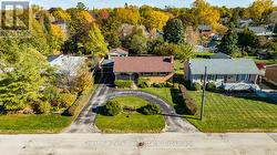 A short walk to downtown Collingwood - 