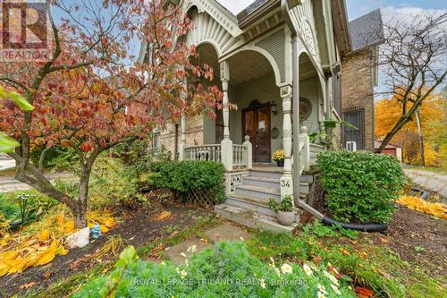 34 GLADSTONE AVENUE  St. Thomas, ON N5R 2L4