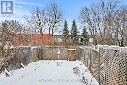42 College Circle, Ottawa, ON - Outdoor