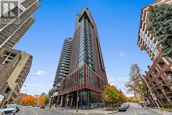 2702 - 32 DAVENPORT ROAD  Toronto, ON M5R 0B5