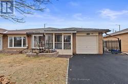 85 AUTUMN BOULEVARD  Brampton, ON L6T 2W1