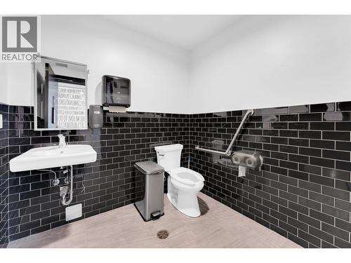 12133 Confidential, North Vancouver, BC 