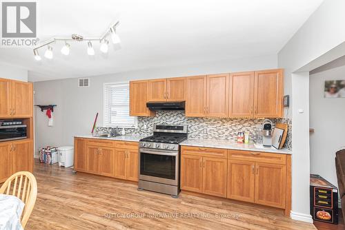 51 Beach Road, Hamilton, ON - Indoor Photo Showing Kitchen