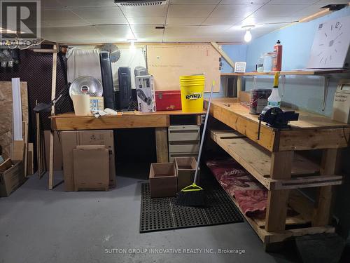 51 Beach Road, Hamilton, ON - Indoor Photo Showing Other Room