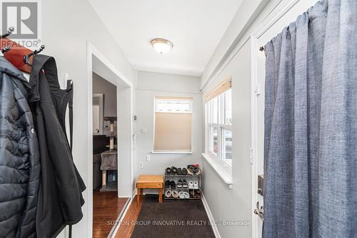 51 Beach Road, Hamilton, ON - Indoor Photo Showing Other Room