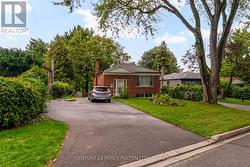 UPPER - 62 DALE AVENUE  Toronto, ON M1J 3J5
