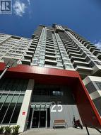 1505 - 25 HOLLY STREET  Toronto, ON M4S 0E3