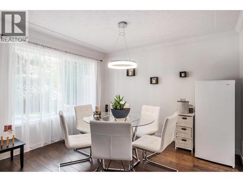 3370 Casorso Road Unit# 31, Kelowna, BC - Indoor Photo Showing Dining Room