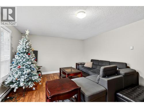 unit 1 - 260 Ponto Road, Kelowna, BC - Indoor