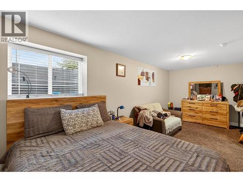 Unit 2 - 260 Ponto Road, Kelowna, BC - Indoor Photo Showing Bedroom
