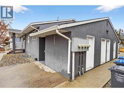 260 Ponto Road, Kelowna, BC - Outdoor