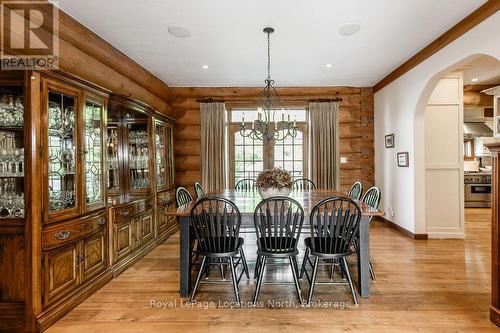 100 Melissa Lane, Tiny, ON - Indoor Photo Showing Dining Room