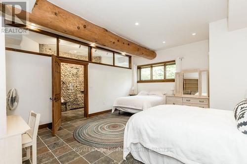 100 Melissa Lane, Tiny, ON - Indoor Photo Showing Bedroom