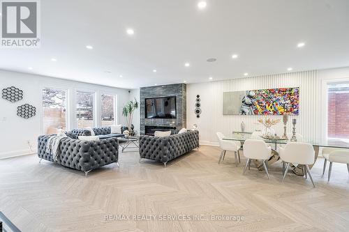 3 Bonnyview Drive, Toronto, ON - Indoor