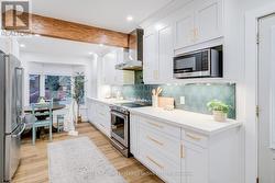 237 HOOVER CRESCENT  Hamilton, ON L9A 3H5