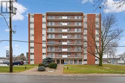 601 - 8 WOODMAN DRIVE  Hamilton, ON L8K 4C9