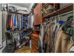 Walk in closet - 