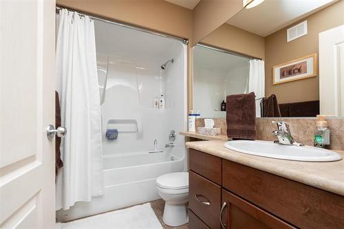 702 Haney St, Winnipeg, MB 