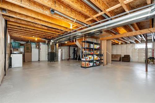 702 Haney St, Winnipeg, MB 