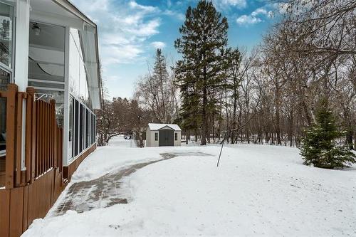 702 Haney St, Winnipeg, MB 