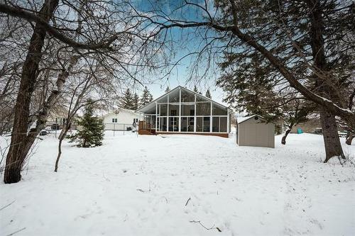 702 Haney St, Winnipeg, MB 