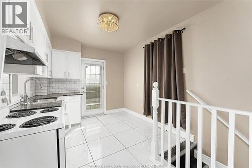 811 Elliott, Windsor, ON - Indoor Photo Showing Kitchen