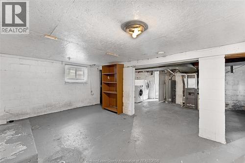 811 Elliott, Windsor, ON - Indoor Photo Showing Other Room